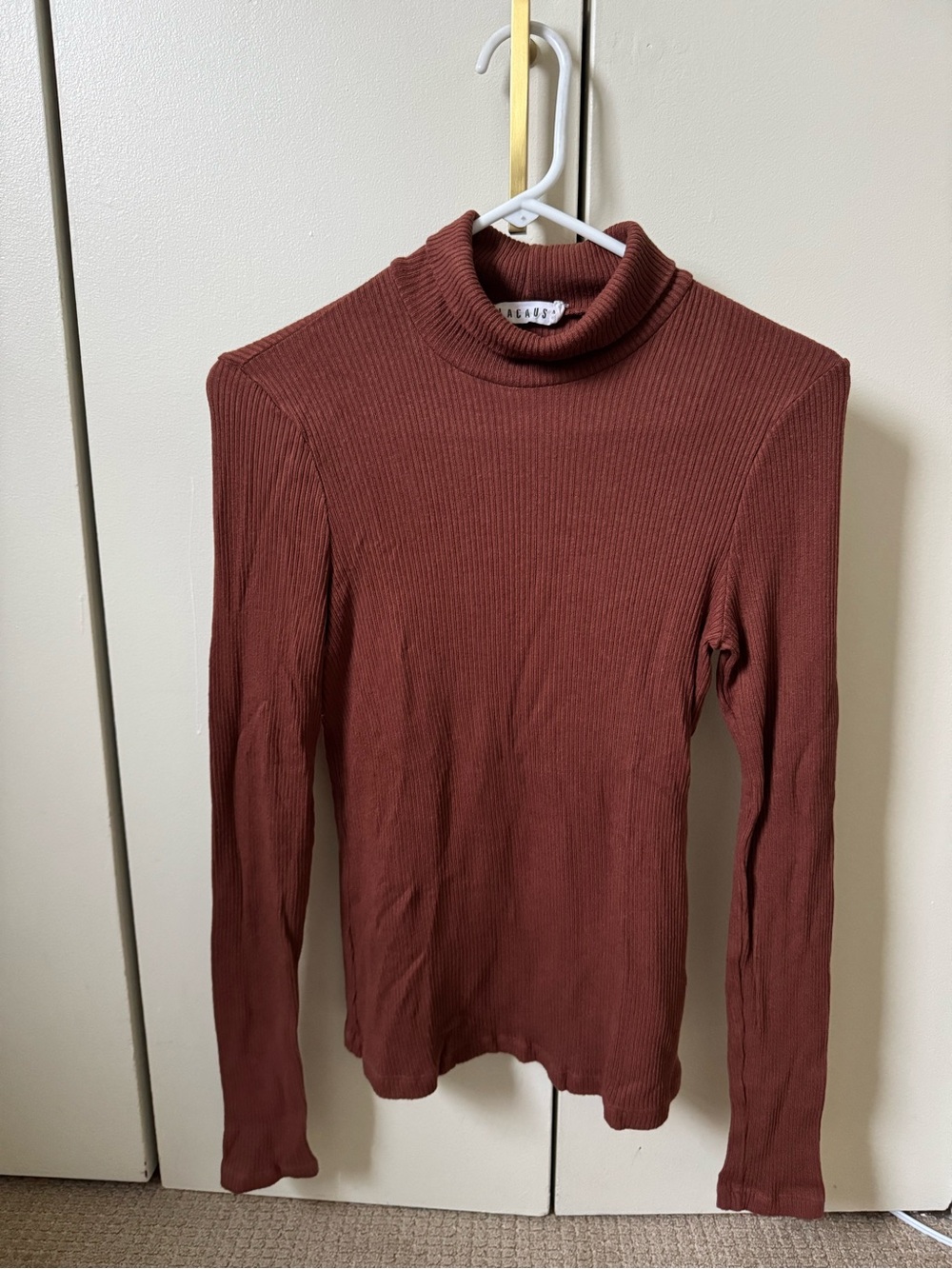 LACAUSA Rust Ribbed Mock Neck Top